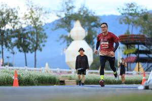 BIB: 
                            <button type="button" onclick="openModal(27893573)" class="btn btn-primary btn-sm float-right btn-popup" data-toggle="modal" data-target=".modal-high-quality">
                        <i class="fas fa-shopping-cart"></i> Add to Cart
                    </button>
                                            <button type="button" onclick="isThisMe(27893573, true)" class="btn btn-success btn-sm float-right btn-popup btn-isme hidden" data-toggle="tooltip" data-placement="bottom" title="นี่คือรูปของคุณใช่ไหม คลิกที่นี่เพื่อเอาเข้าอัลบั้ม">
                        <i class="fas fa-plus"></i> Add to album
                    </button>
                    <button type="button" onclick="isThisMe(27893573, false)" class="btn btn-warning btn-sm float-right btn-popup btn-isnotme hidden">
                        <i class="fas fa-ban"></i> Remove from album
                    </button>